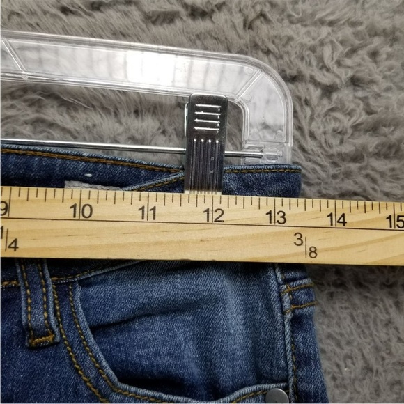 Judy Blue Jeans Womens 25 Medium Wash Stretch Low Rise Fringe Hem Cropped Fit - Picture 8 of 15